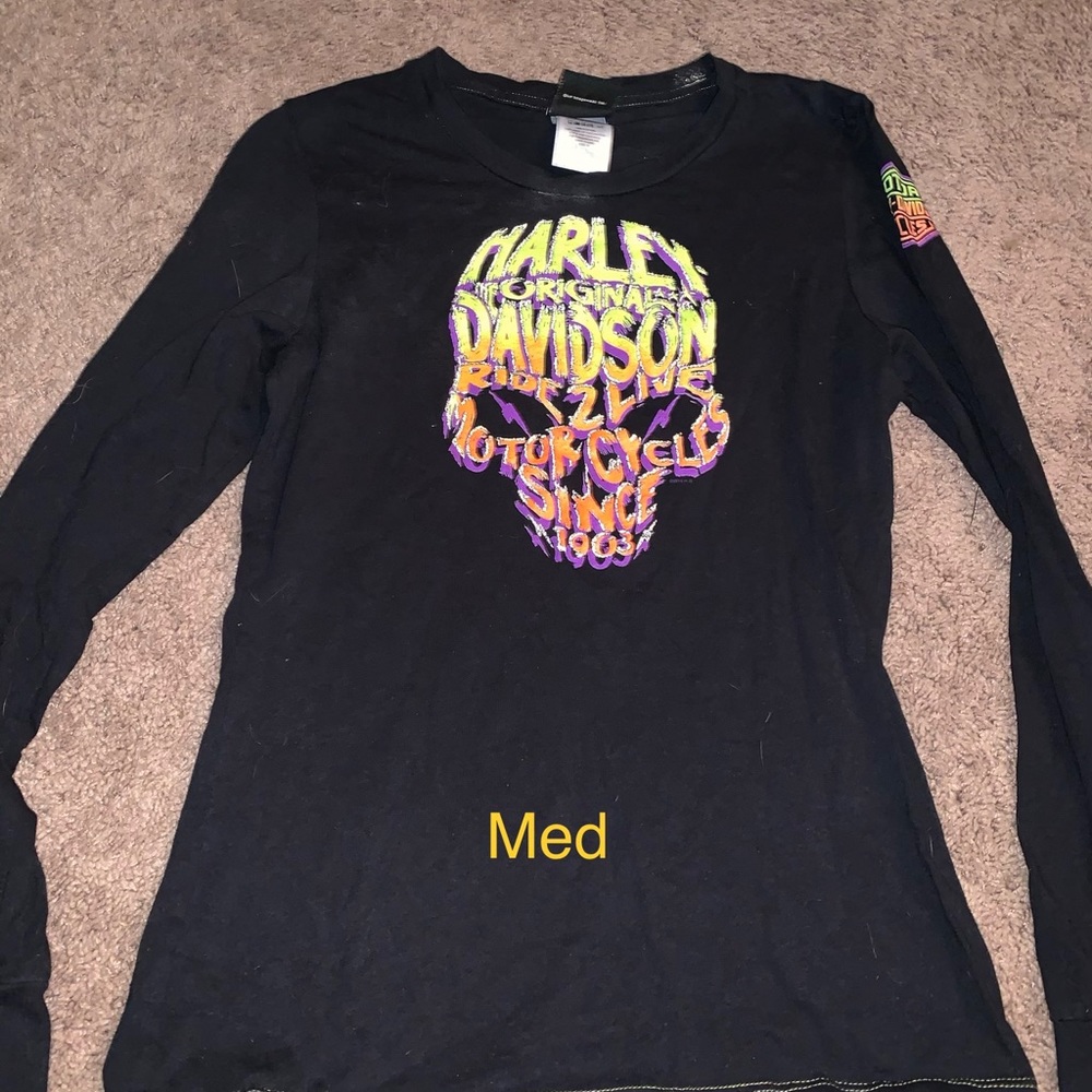 Medium Harley Davidson long sleeve